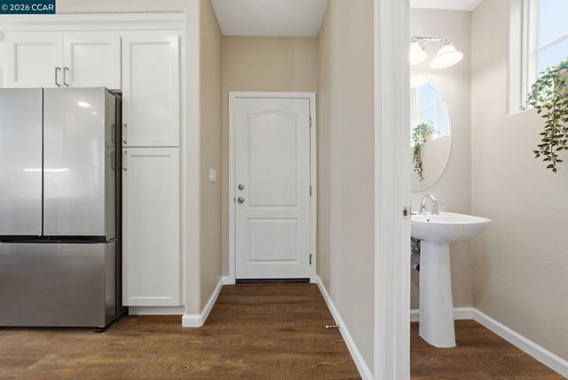 1084 Avocet Dr, Hercules, CA 94547