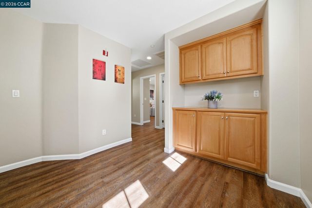 1084 Avocet Dr, Hercules, CA 94547