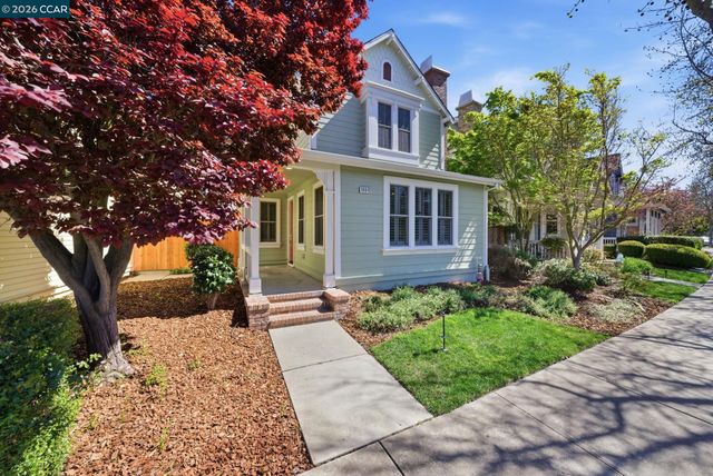 1084 Avocet Dr, Hercules, CA 94547