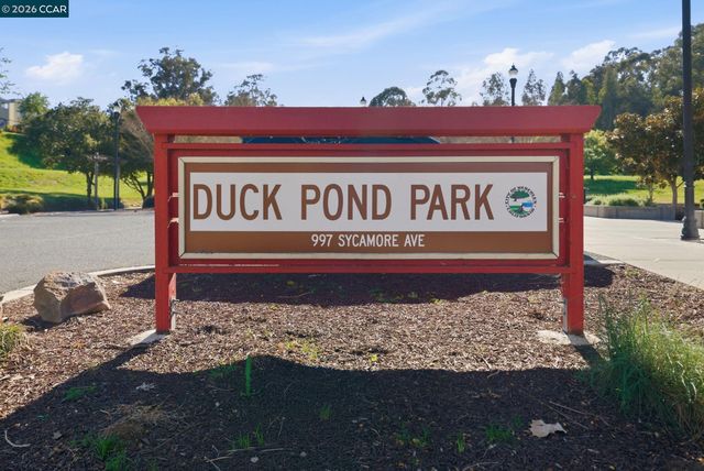 1084 Avocet Dr, Hercules, CA 94547