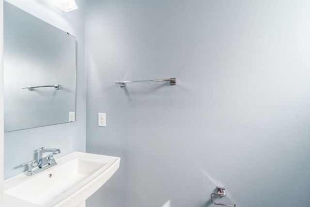 231 Arlington Drive, Pickerington, OH 43147