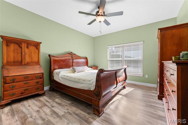 8013 Villa Valley Lane, Caseyville, IL 62232