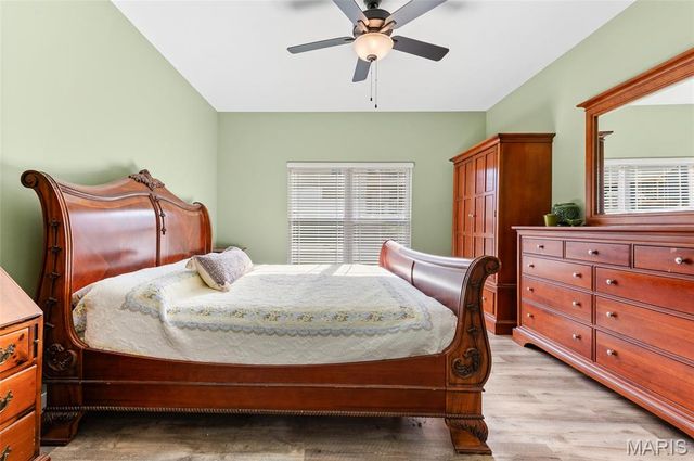 8013 Villa Valley Lane, Caseyville, IL 62232