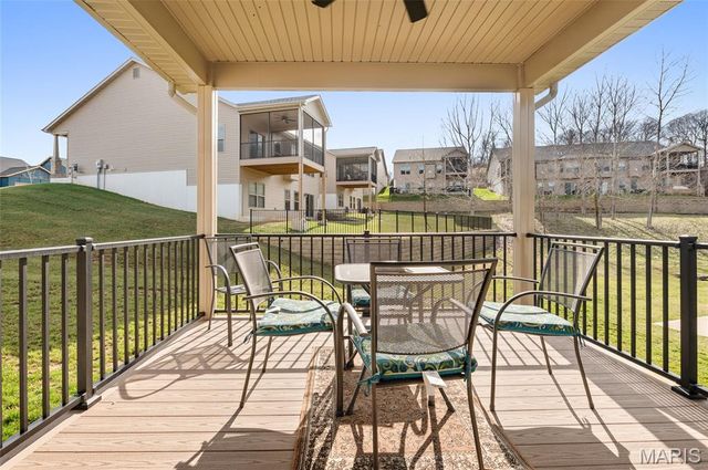 8013 Villa Valley Lane, Caseyville, IL 62232