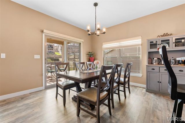 8013 Villa Valley Lane, Caseyville, IL 62232