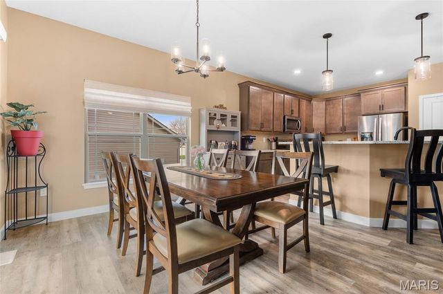 8013 Villa Valley Lane, Caseyville, IL 62232