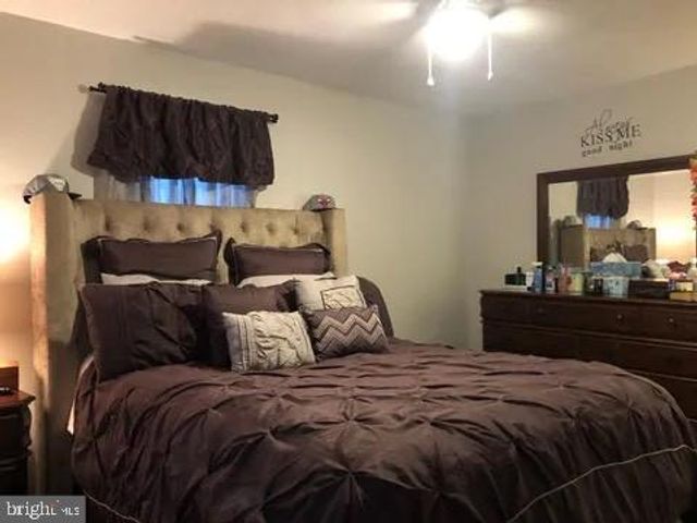 428 E MAIN ST, Annville, PA 17003