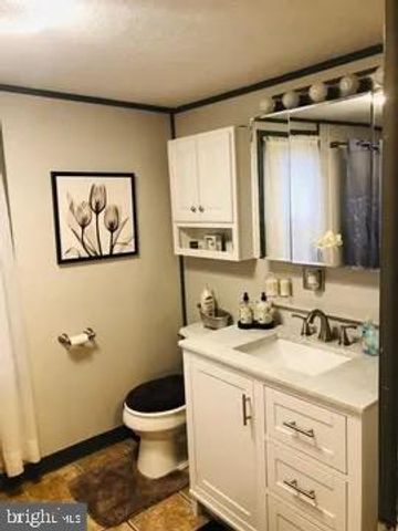 428 E MAIN ST, Annville, PA 17003