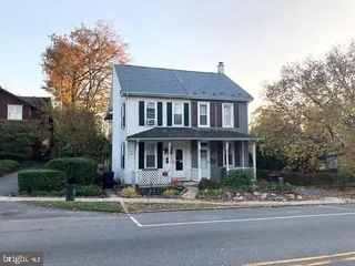 428 E MAIN ST, Annville, PA 17003