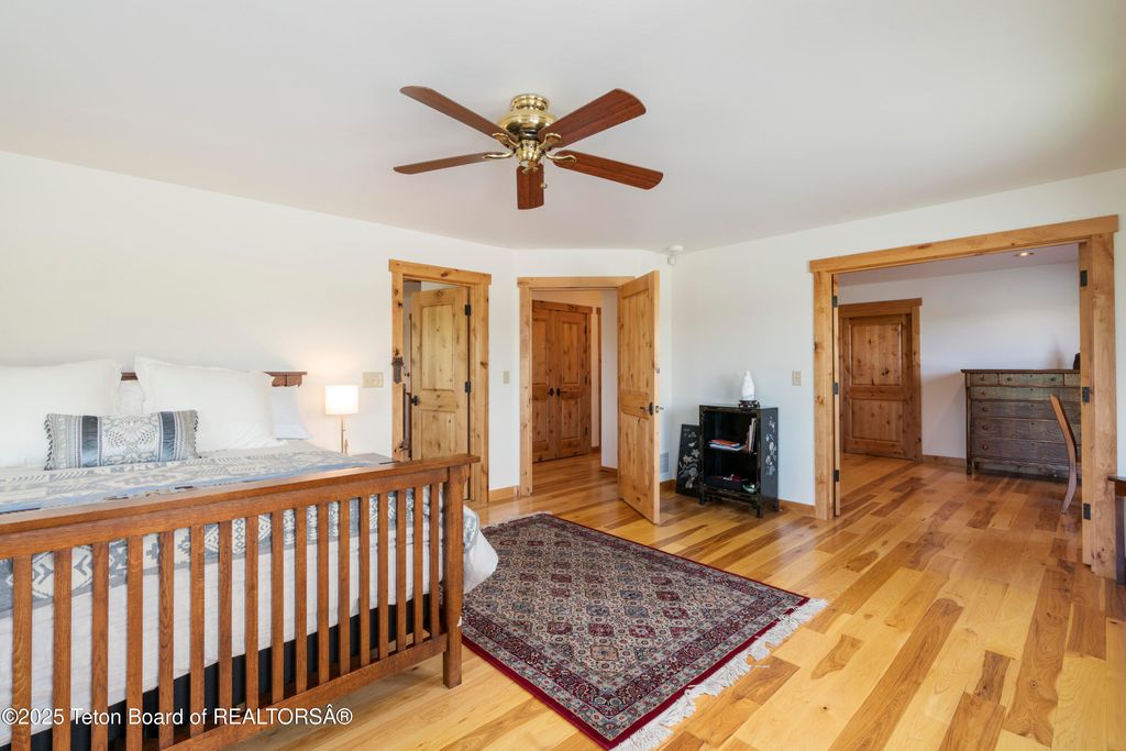 500 E SOLITUDE Drive, Jackson, WY 83001 photo 18