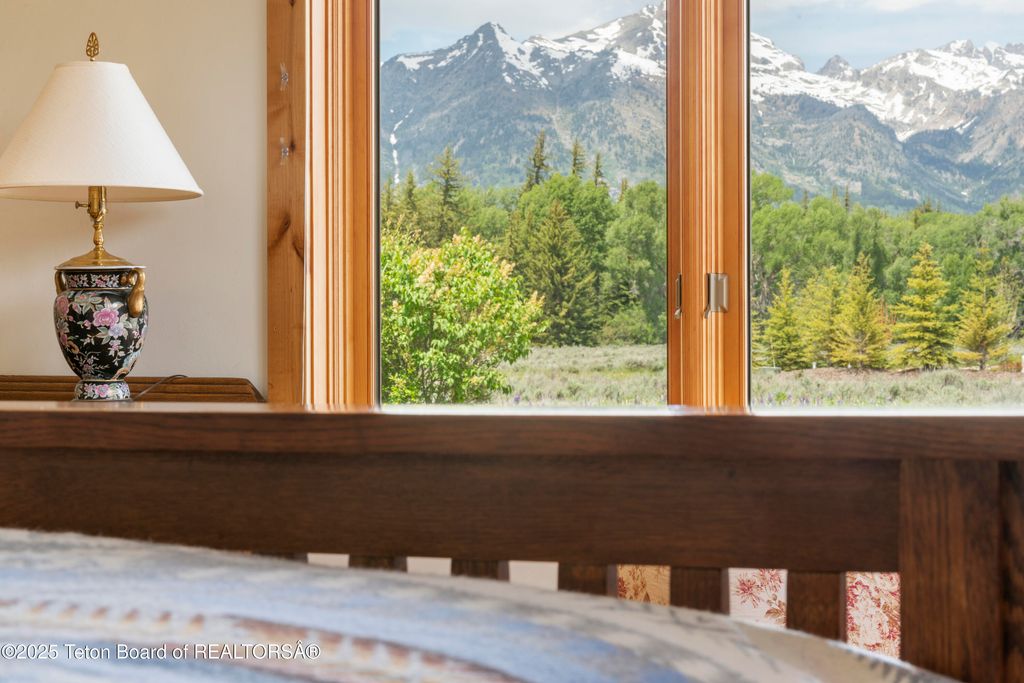 500 E SOLITUDE Drive, Jackson, WY 83001 photo 19