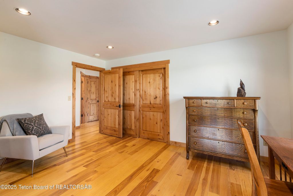 500 E SOLITUDE Drive, Jackson, WY 83001 photo 23