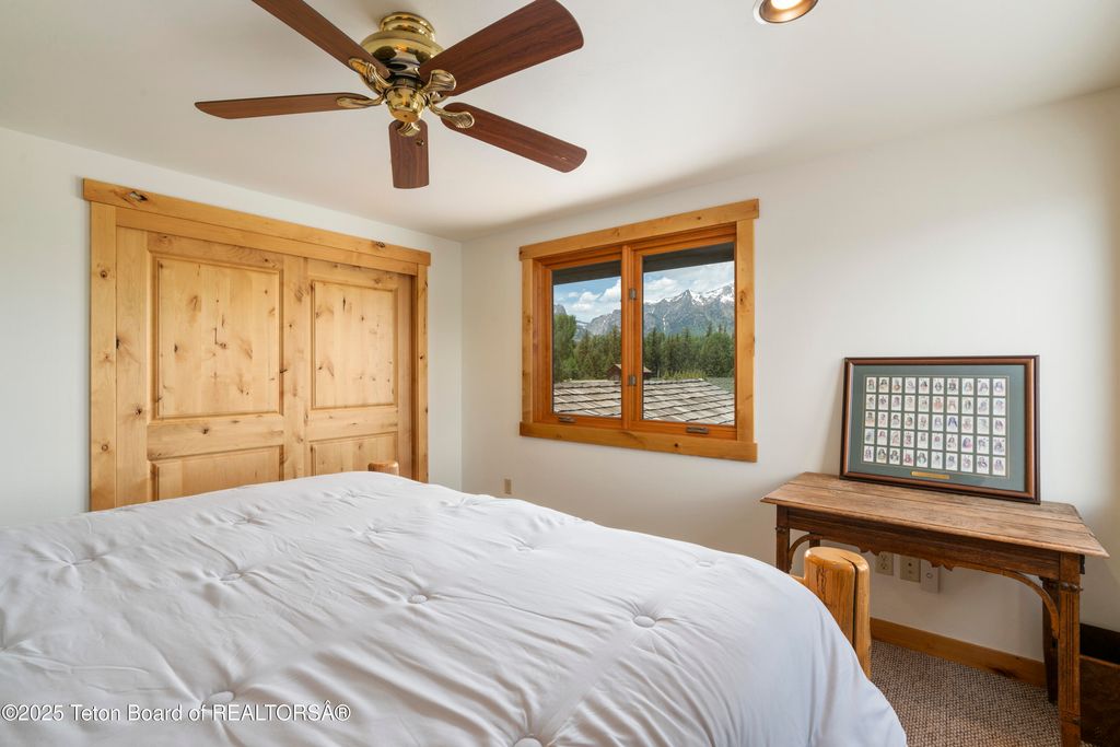 500 E SOLITUDE Drive, Jackson, WY 83001 photo 29