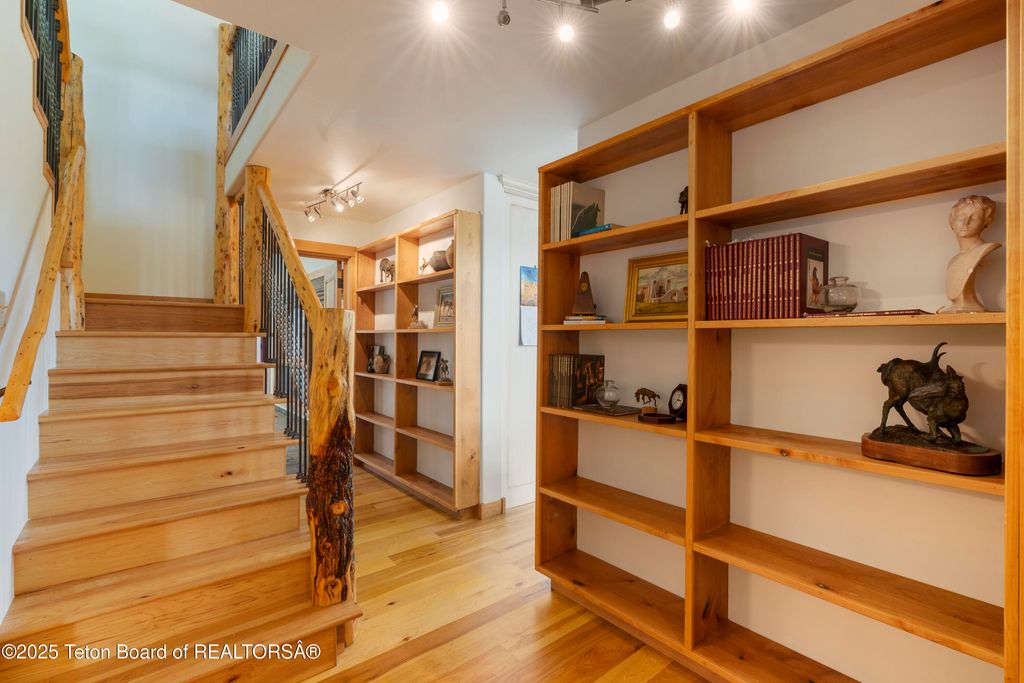 500 E SOLITUDE Drive, Jackson, WY 83001 photo 34