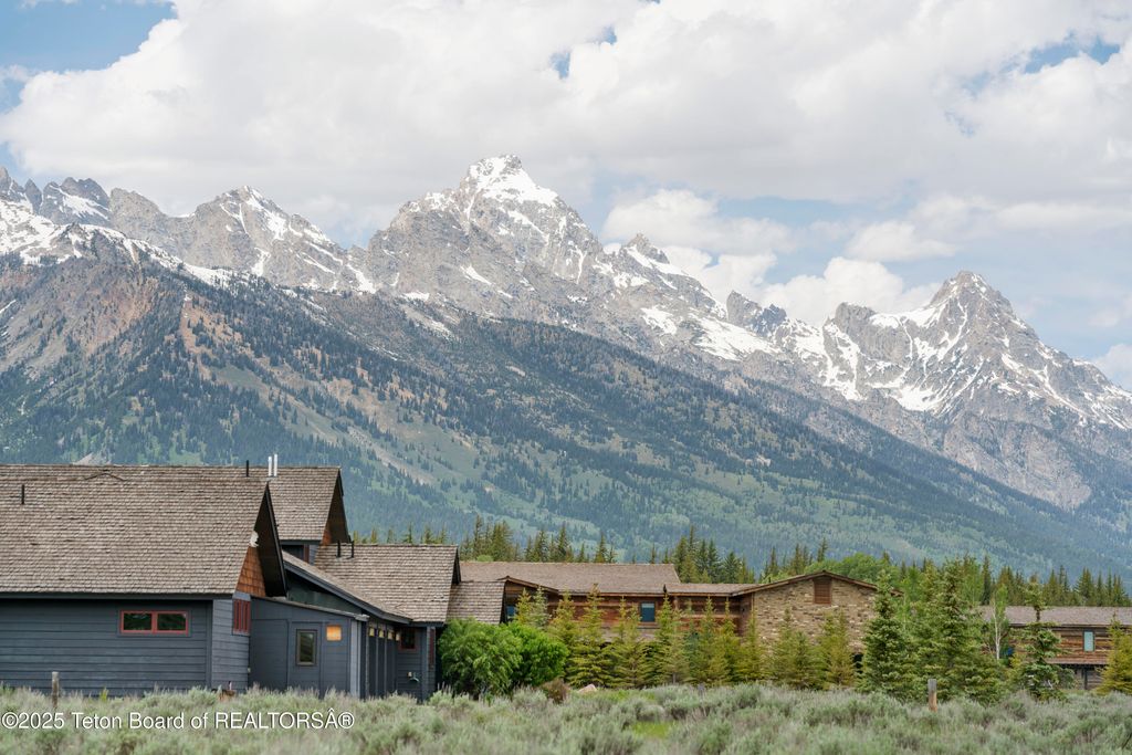 500 E SOLITUDE Drive, Jackson, WY 83001 photo 41