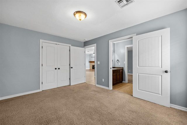 5708 NW Valor Ave, Lawton, OK 73505
