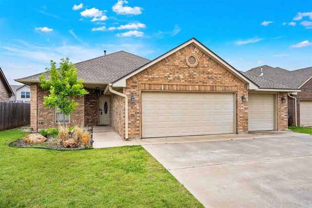 5708 NW Valor Ave, Lawton, OK 73505
