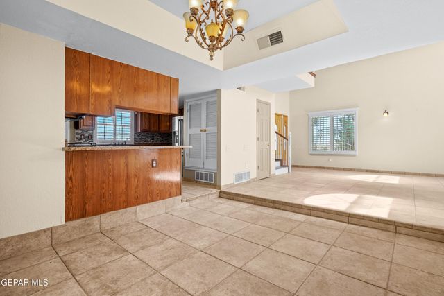 2524 MEMPHIS Avenue, El Paso, TX 79930