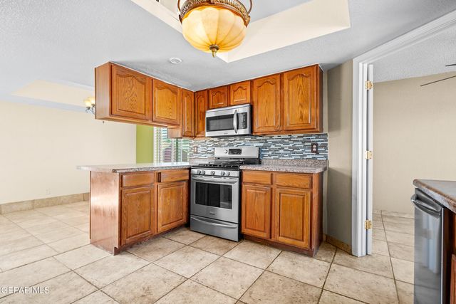 2524 MEMPHIS Avenue, El Paso, TX 79930