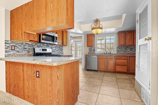 2524 MEMPHIS Avenue, El Paso, TX 79930