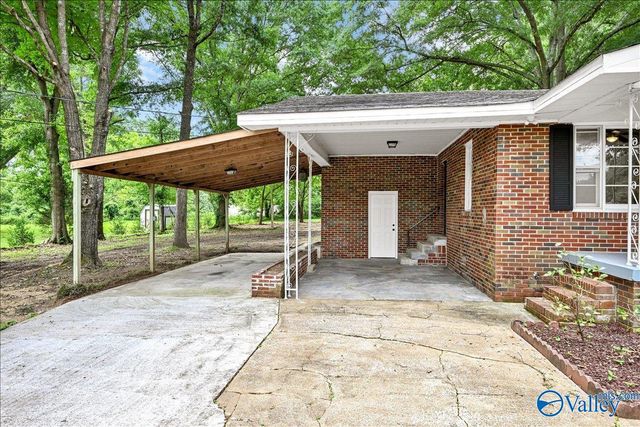 142 Hamaker Street SW, Decatur, AL 35603