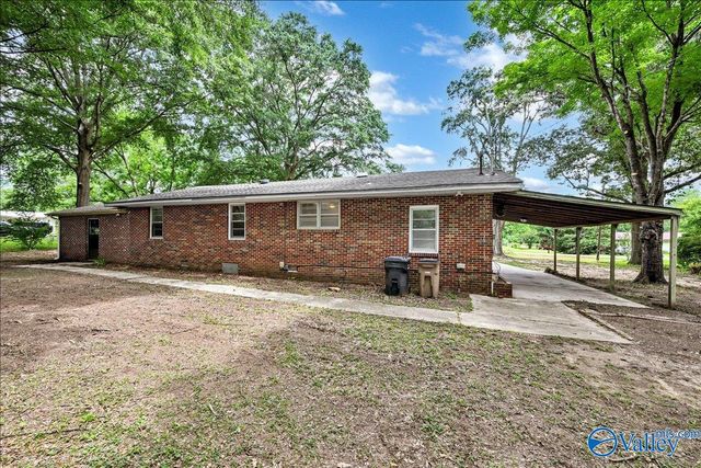 142 Hamaker Street SW, Decatur, AL 35603