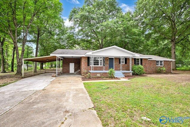 142 Hamaker Street SW, Decatur, AL 35603