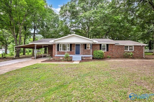 142 Hamaker Street SW, Decatur, AL 35603