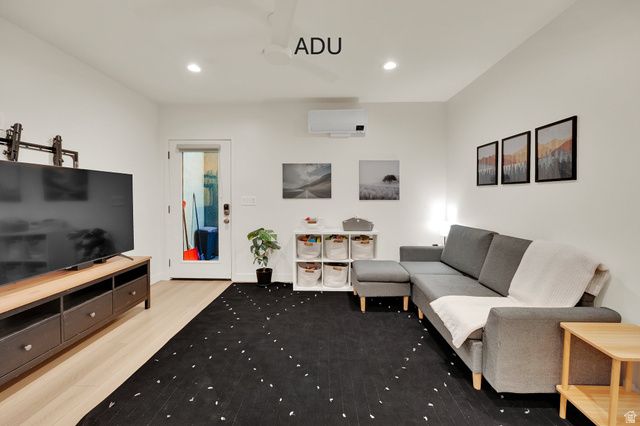 813 W CHARLOTTE ST, Lehi, UT 84043