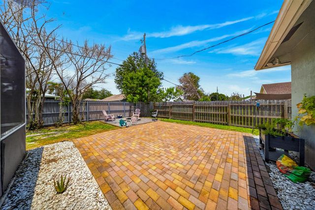 1950 SW Beard Street, Port St. Lucie, FL 34953