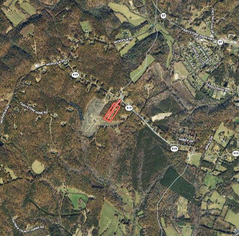 128 Green Oak LN, Patrick Springs, VA 24133