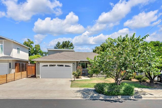 2045 Mardel Lane, San Jose, CA 95128