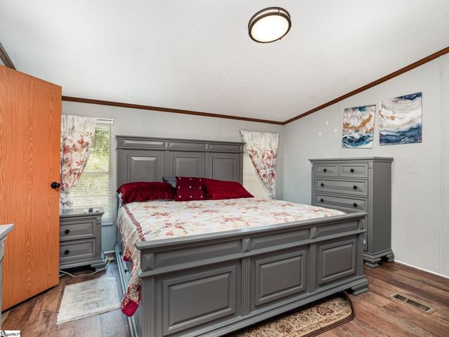 5 Riverbreeze Road, Greenville, SC 29611