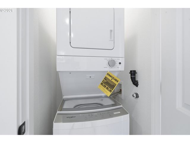 8665 Se Insley St, Portland, OR 97266