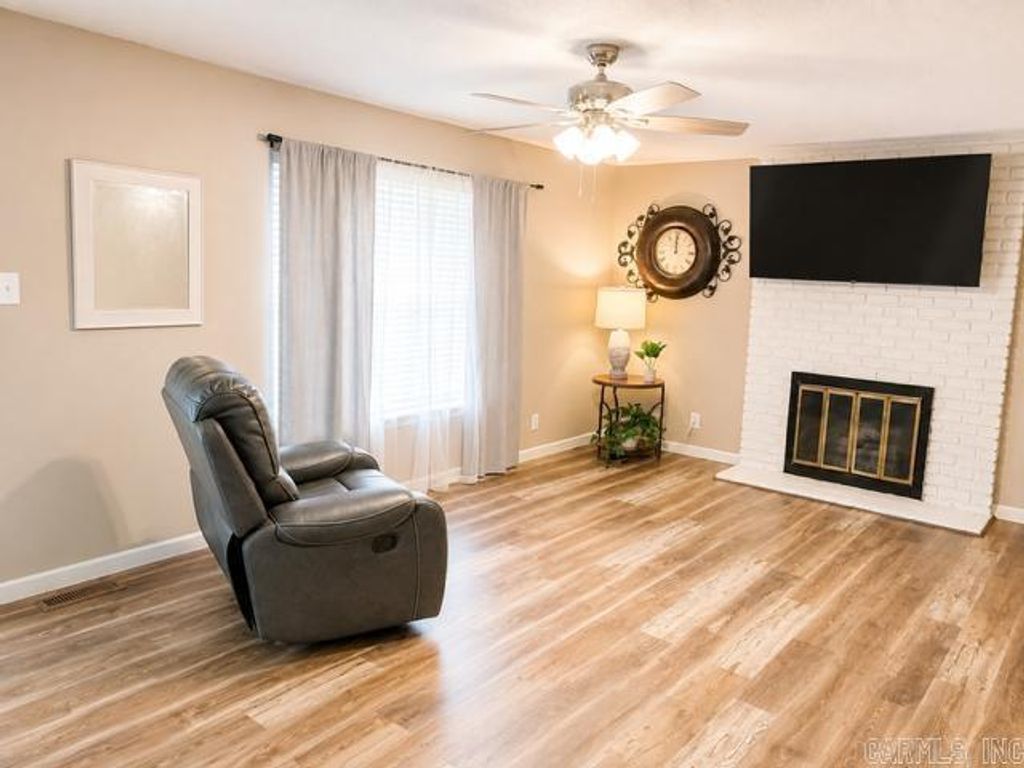 410 Cedarwood Street, Hot Springs, AR 71901