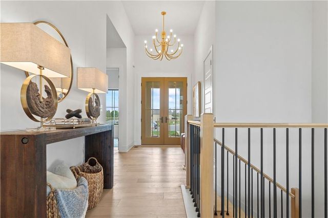 1816 NE Lashbrook Circle, Lee's Summit, MO 64086
