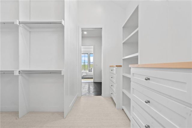 1816 NE Lashbrook Circle, Lee's Summit, MO 64086