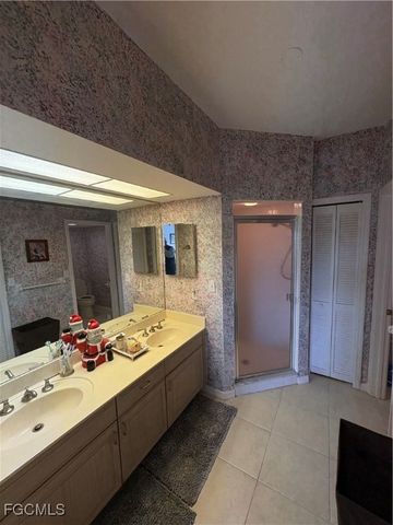 8044 Glen Abbey CIR, Fort Myers, FL 33912