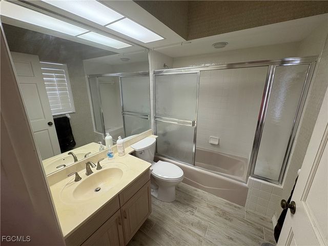 8044 Glen Abbey CIR, Fort Myers, FL 33912