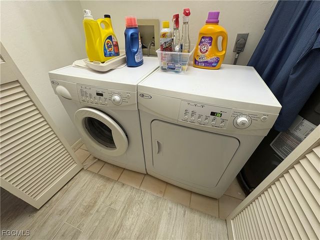 8044 Glen Abbey CIR, Fort Myers, FL 33912