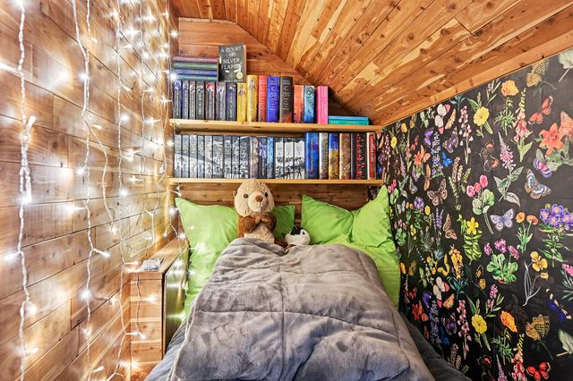 2419 Alamo Avenue, Kalamazoo Twp, MI 49006