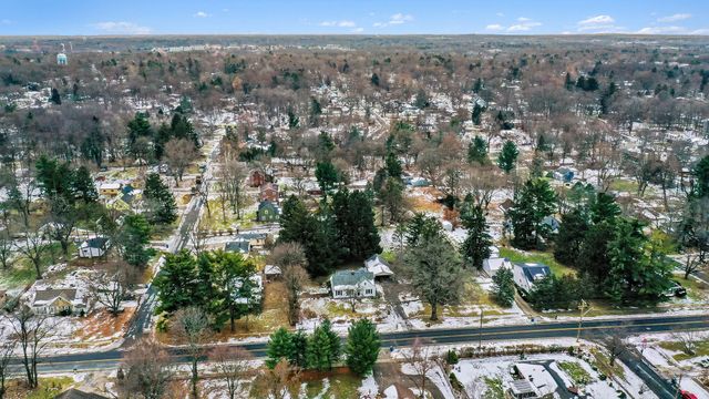 2419 Alamo Avenue, Kalamazoo Twp, MI 49006