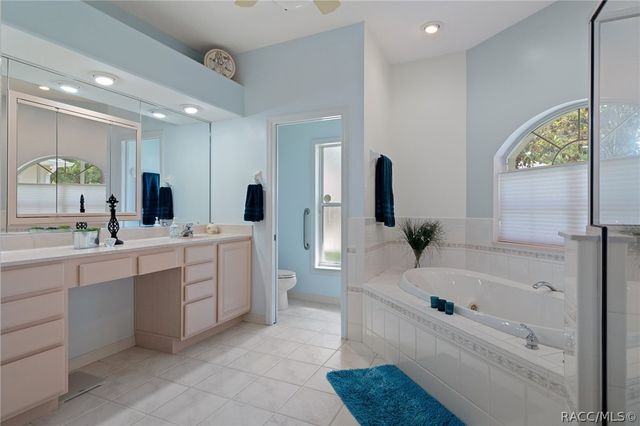 6600 W Cannondale Drive, Crystal River, FL 34429
