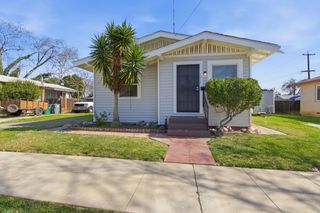 1014 3rd St, Los Banos, CA 93635