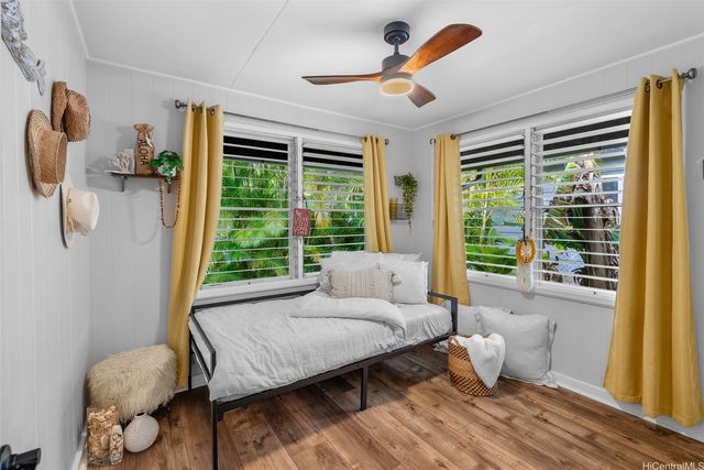 2445 10th Avenue, Honolulu, HI 96816