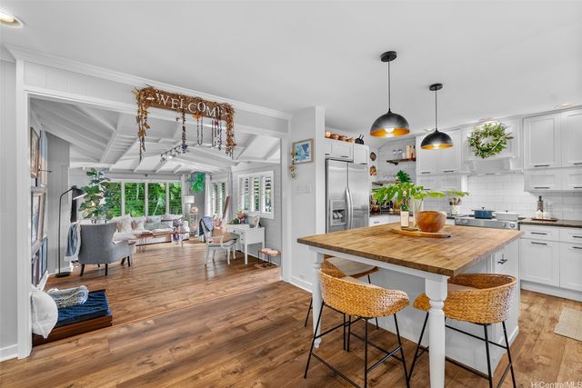 2445 10th Avenue, Honolulu, HI 96816