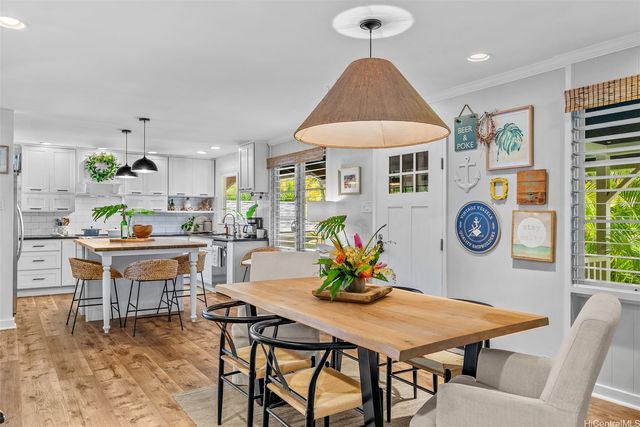 2445 10th Avenue, Honolulu, HI 96816