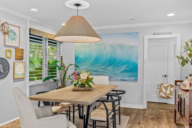 2445 10th Avenue, Honolulu, HI 96816