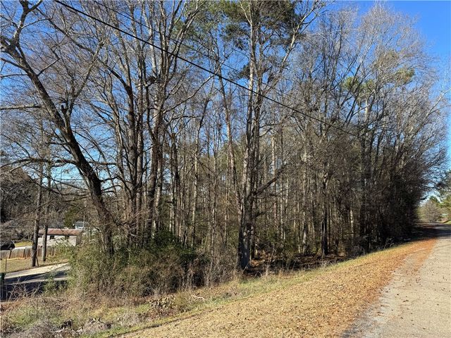 94 Dogwood Farms Court, Townville, SC 29689