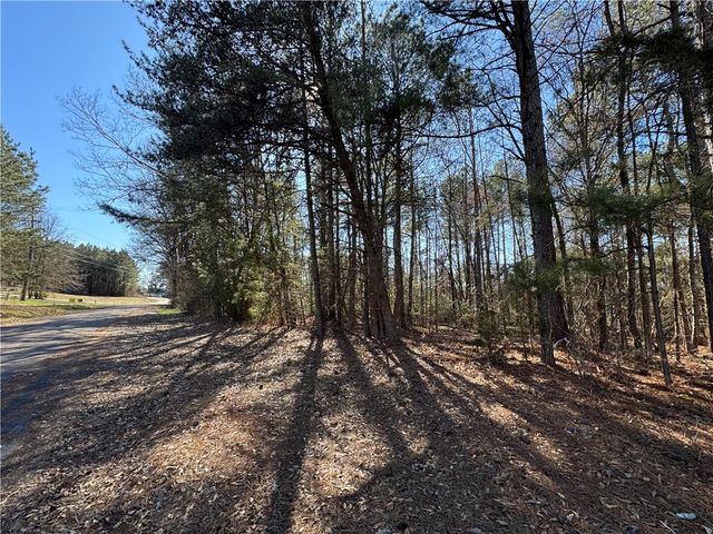 94 Dogwood Farms Court, Townville, SC 29689